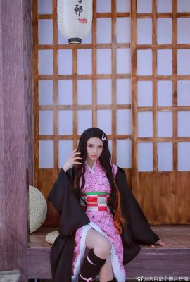 Kẻ giết quỷ: Kimetsu no Yaiba Kamado Nezuko @Red Moon Is a Drag Movie Maniac (2020 Moon Evil Summer Code) (9P)