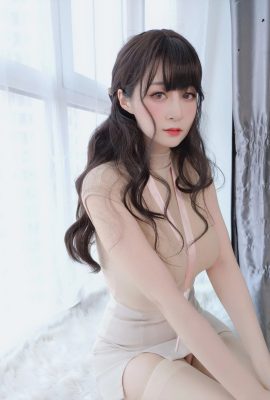 Baiyin 81 “Đàn em công ty” có đường cong trước sau thu hút trí tưởng tượng của mọi người (41P)