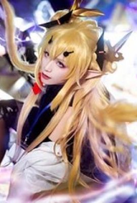 COSPLAY Tomorrow's Ark Jingzhe “Một khí trắng sấm sét Zhengfa xuyên qua ba lần biến hình của hình vuông”