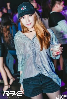 Rave club-2016.2.26(Thứ Sáu)(White Craze Party) (25P)