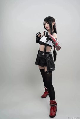 Cô Gái Nổ Meow Kat – Final Fantasy 7 Tifa (55P)