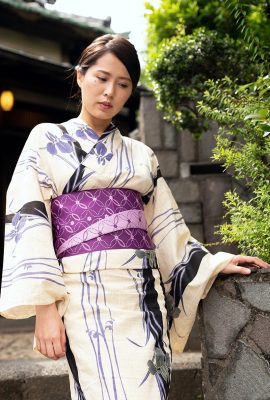 Miho Tsuno Yukata và làn da trần (120P)