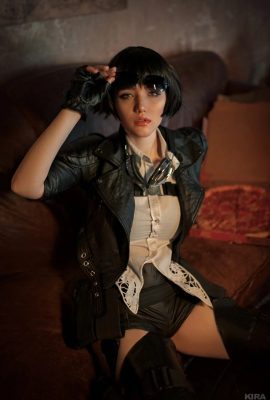 Lada Lyumos – Quý cô (Devil May Cry)