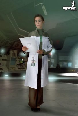 Cosplayer Stacy Alien Autopsy (55P)