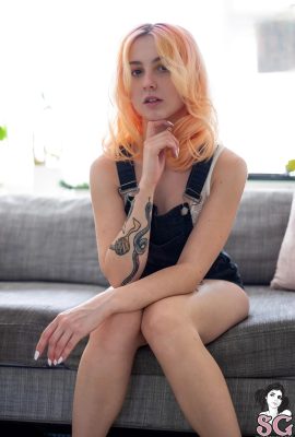 (Suicide Girls) Birdie – Thật tuyệt vời