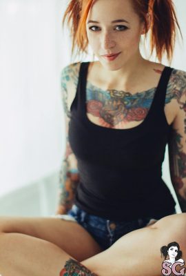 (Suicide Girls) JaneSinner – Sáng sớm Chủ Nhật