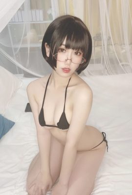 Taro Yuan Yuko SJ bikini selfie (10P)