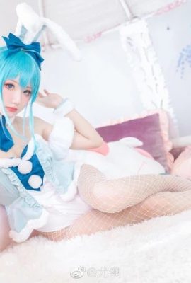 Hatsune Miku Thỏ Trắng Hình.Ver @Youyou(9P)