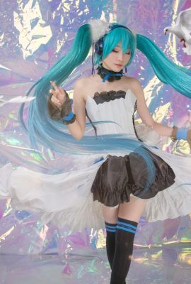 Hatsune Miku, Thần rồng thứ bảy Hatsune·Red: @七杀是不多卡 moe, Thần rồng thứ bảy Hatsune·Blue: @阿hun không phải là một tên ngốc bẩm sinh (9P)