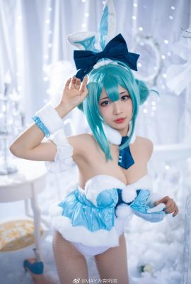 Hatsune Miku Bunny Girl.Ver White Rabbit MIKU @MAY Bị mắc kẹt trong nghèo đói (9P)