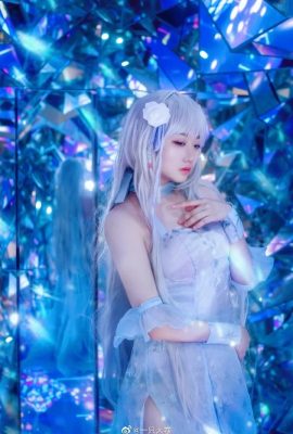 Re: Cuộc sống ở một thế giới khác với Zero Emilia-Ice Crystal Dress@一大roll(9P)