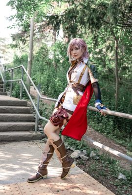 Luxlo Cosplay – Tia chớp