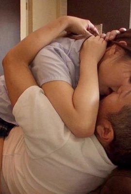 (GIF) Yuria Ohara, cô nàng đá quý siêu nhạy cảm xuất tinh trái phép trong tư thế cao bồi… (17P)