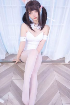 Weiwei Beautiful Girl Kagura Board Midwinter Cosplay Ảnh khiêu dâm Bunny Bubble (150P)