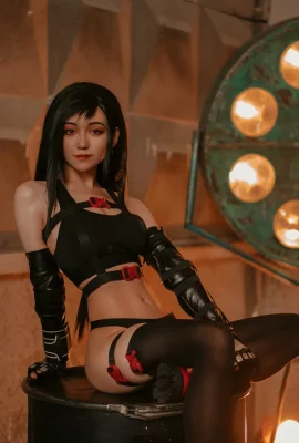 Cosplay Donna Loli của Tifa Lockhart