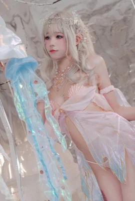 Cosplay Con gái bánh bao nếp Tuhai