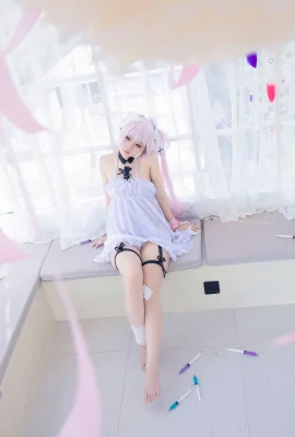 Cosplay G44 sẽ không làm tổn thương Hatsune-chan