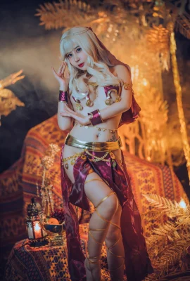 Cosplay Kimmie vũ công kỳ lạ