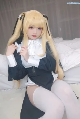 (Kanzawa Eiri) Eriri Spencer Sawamura Nun Selfie