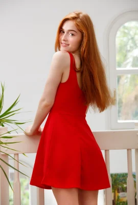 Jia Lissa – Đỏ Trên Đỏ (120P)