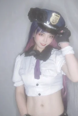 Calir_CC – Stocking Anarchy (Cảnh sát)