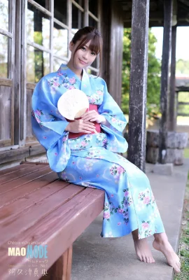 (Akuzu Maho) Có một hình dáng đẹp ….. các dòng của ngực bên được lộ