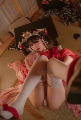 Ah Xun Kaori – Cô gái phù thủy quái thú đen